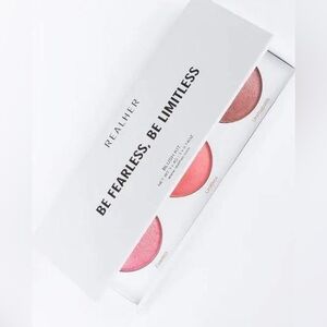 Real Her Fearless Limitless
Blush Palette